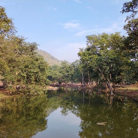 Laxmi Home Stay Ghura Bagian luar foto