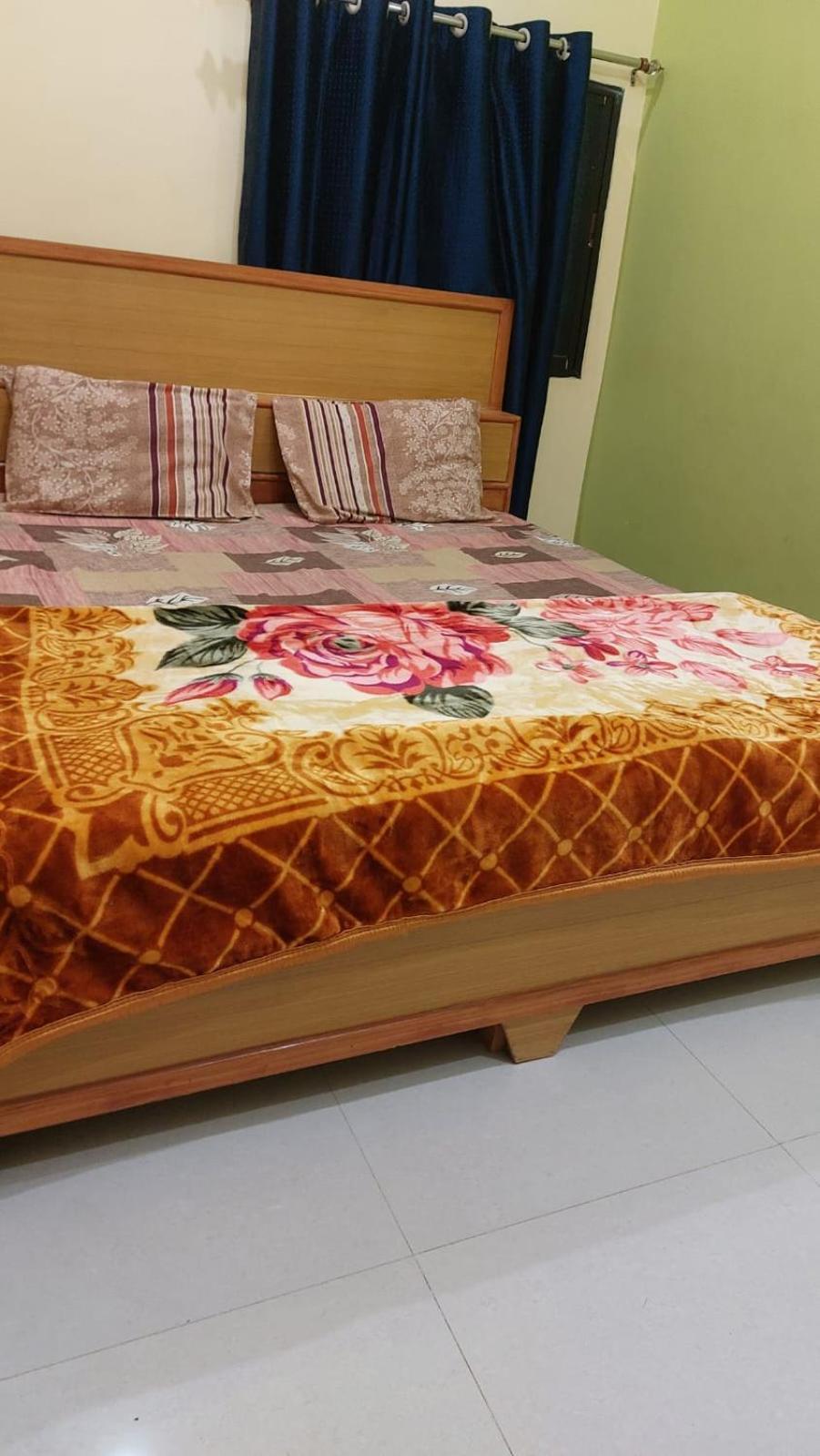 Laxmi Home Stay Ghura Bagian luar foto